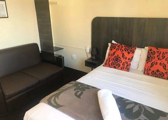 Family Hotel: Businessburg Hotel