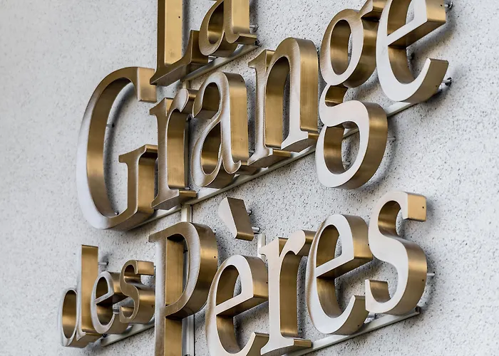  La Grange Des Pères