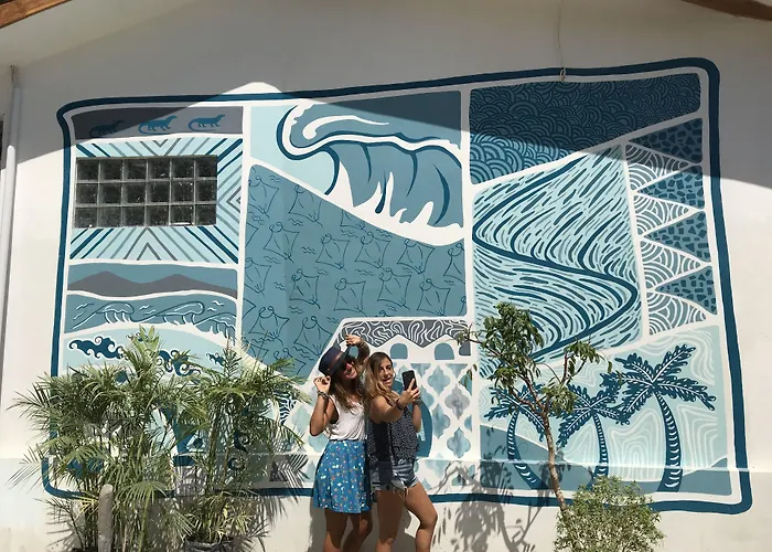 Seaesta Komodo & Hostel