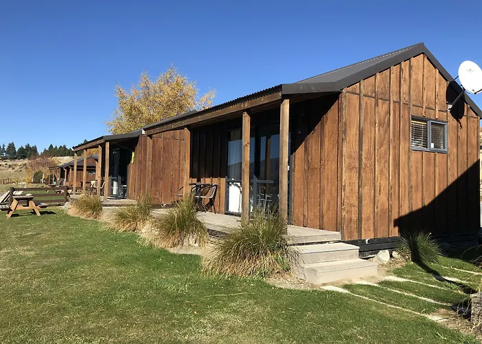 Lakes Edge Holiday Park