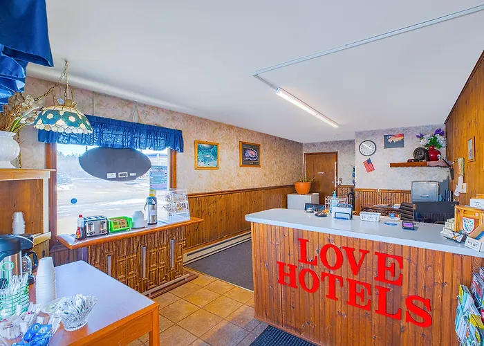 Family Friendly Hotels Love s Tomahawk By Oyo At Lake Mohawksin Wi