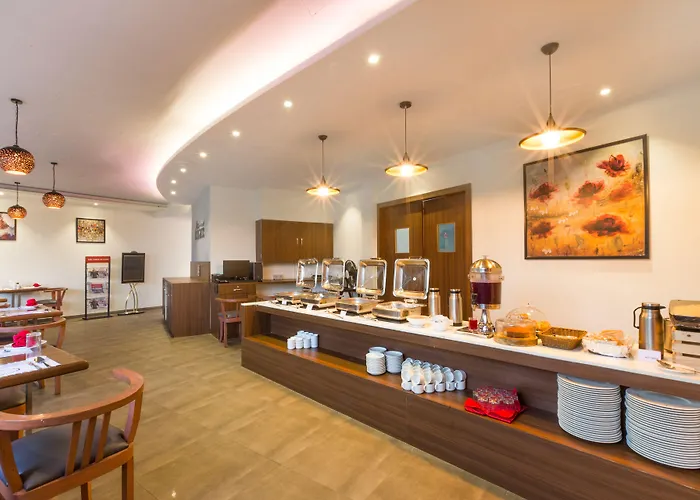 Aura One Hotel