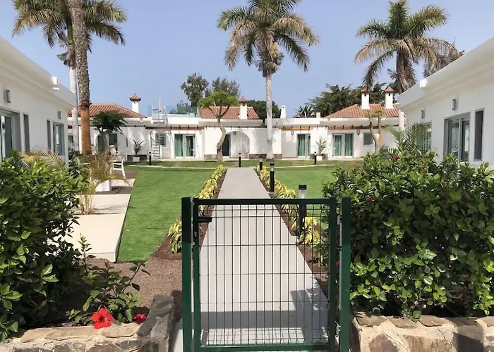 Pet Friendly hotel: Hotel Livvo Dunagolf Suites