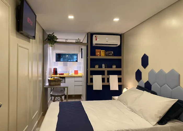Urban Box House