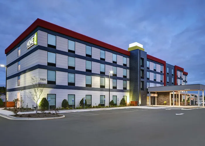 Central hotel: Home2 Suites By Hilton Blacksburg University