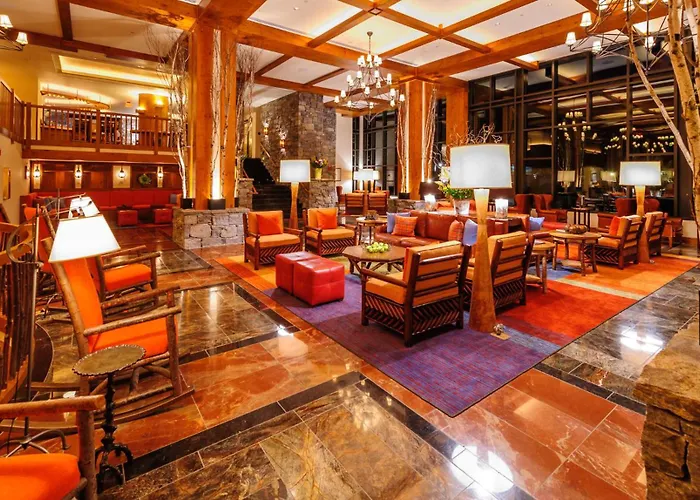 337 - Studio- Lodge At Spruce Peak -Stowe Mt Resort- Ski In Ski Out - Sleeps 4