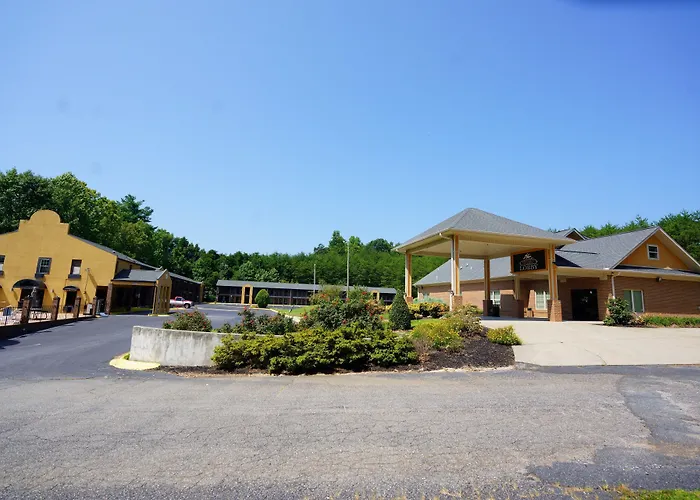 Columbus Inn And Suites