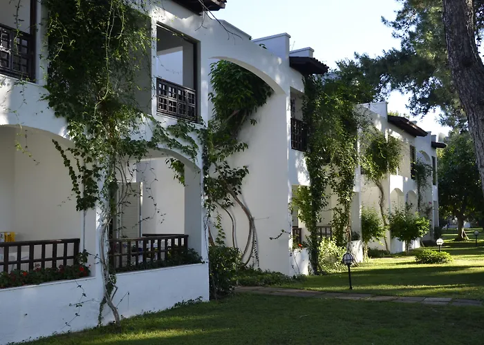 Luxe hotel: Emelda Sun Club