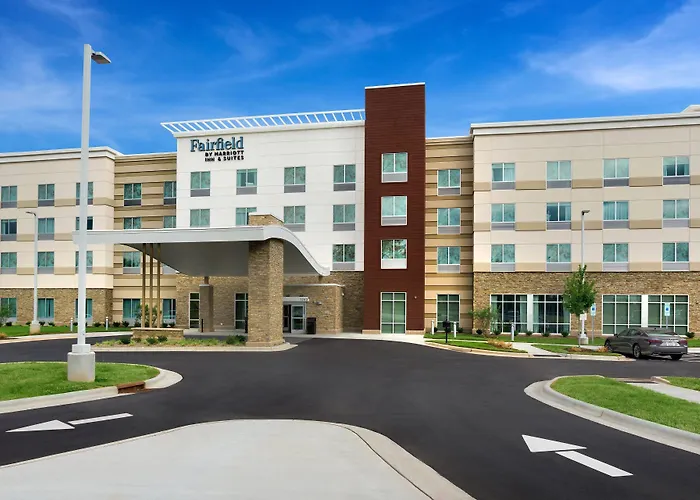 Hotel near College: Fairfield By Marriott Inn & Suites Statesville