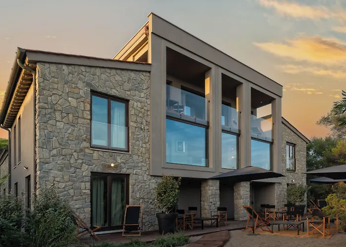 4-Sterne-Hotel: Sunset Villa