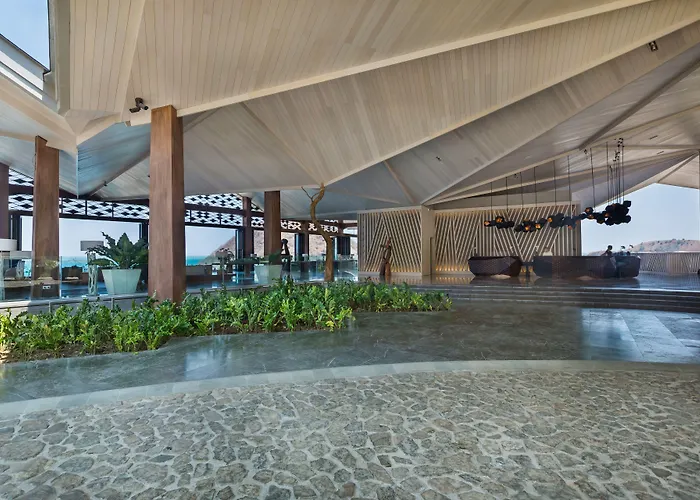 Ayana Komodo Waecicu Beach