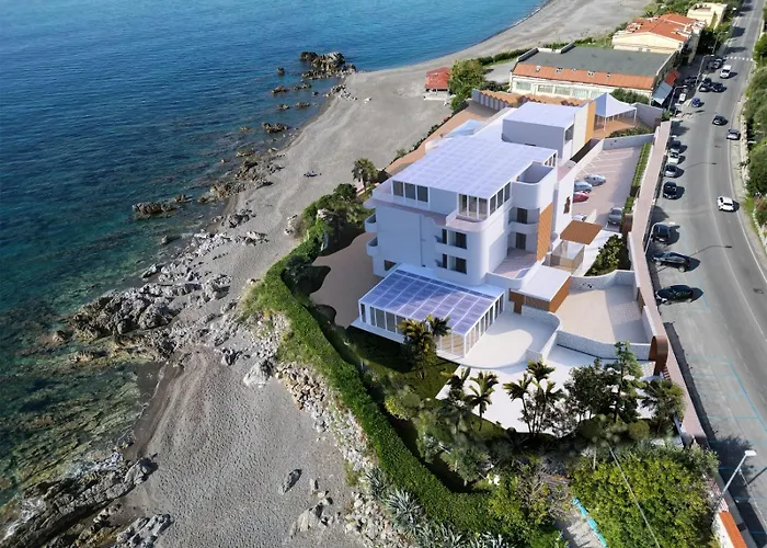 Beach Hotel Terracotta