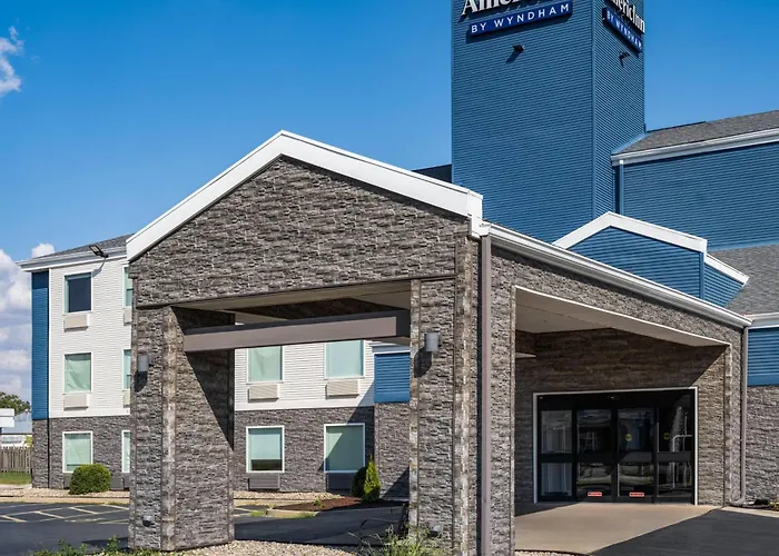 Pet Friendly hotel: Americinn By Wyndham Urbana Champaign University Area