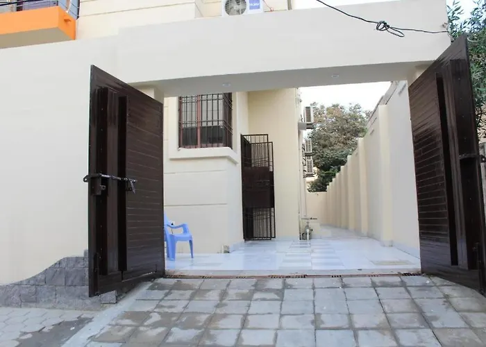 Guests house Patel Residency Guest House