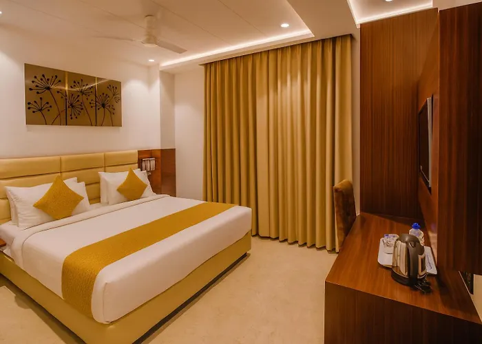 Hotel Ten Square - 5 Minutes From The Taj Mahal