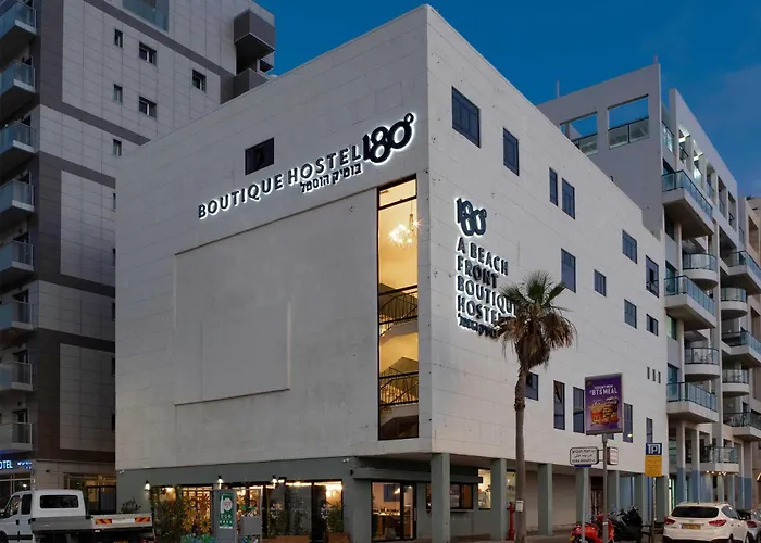 180 Boutique Hostel