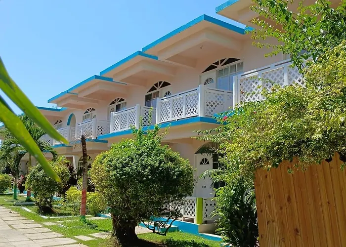 Fun Holiday Beach Hotel