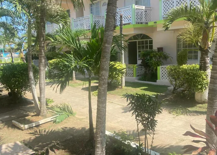 Fun Holiday Beach Hotel