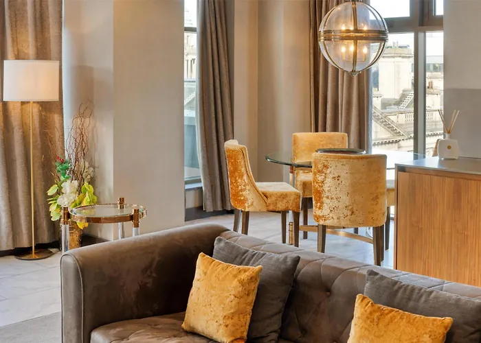 Hotel: Doubletree By Hilton Belfast City Ten Square