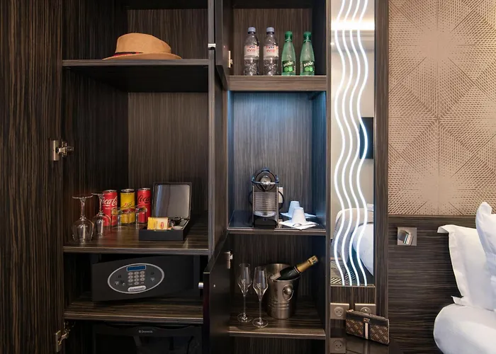 Pet Friendly hotel: BW Premier Collection Mondial