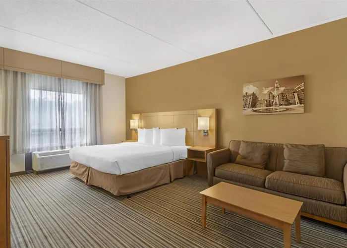 3 star hotel: Best Western Royal Plaza Hotel And Trade Center