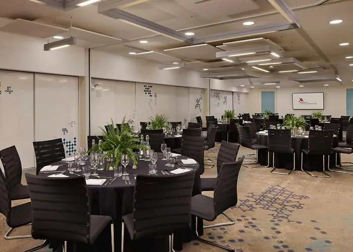 Self Catering: London Marriott Hotel Kensington