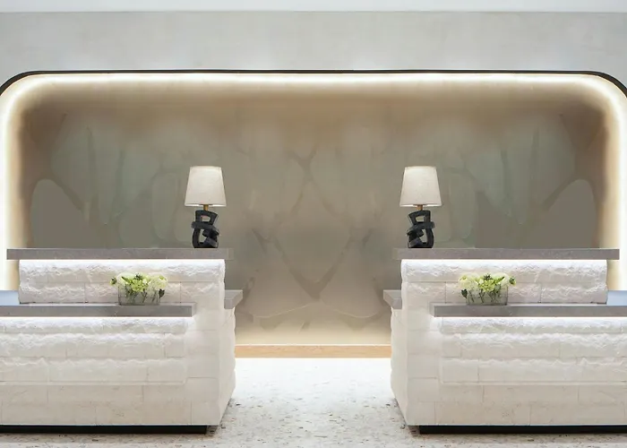 Hotel with Tennis: The Westin Galleria Dallas