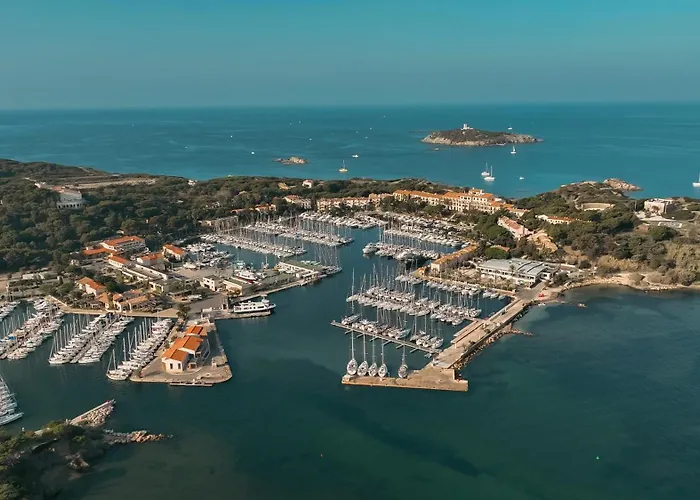 Hôtel accueillant les animaux: Hotel Helios - Ile des Embiez