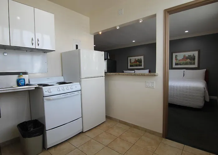 Dunes Inn - Wilshire (Adults Only)