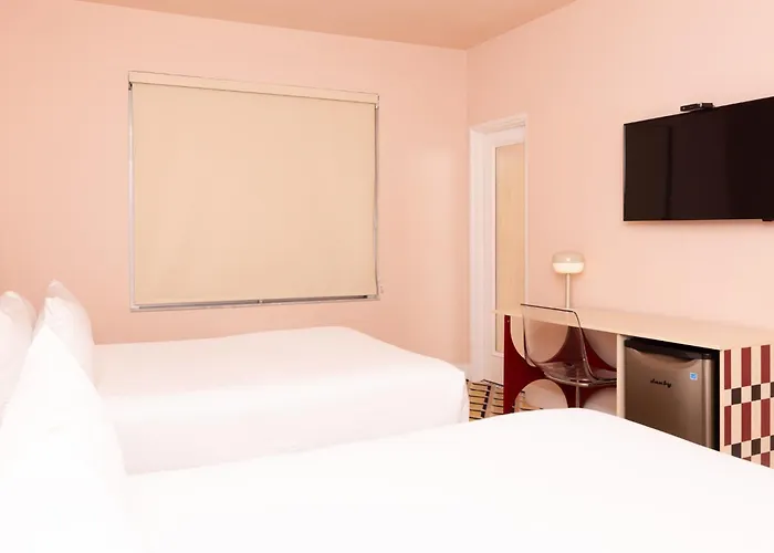Crest Suites