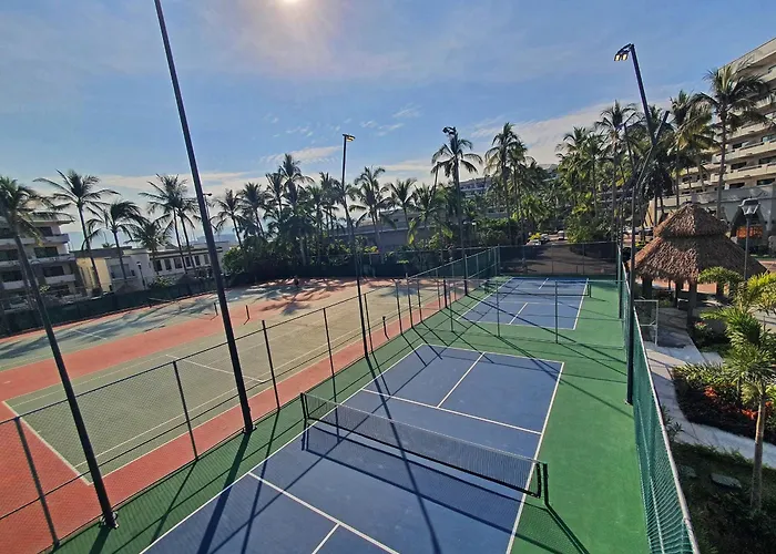 Hotel con tenis: Paradise Village