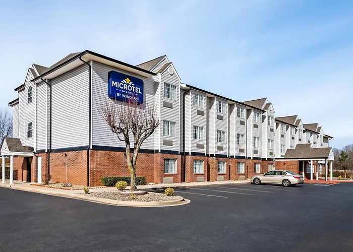 Hotel with view: Microtel Inn & Suites By Wyndham Statesville
