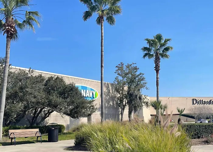 Hotel near College: Quality Inn Jacksonville - Orange Park Near Naval Air Station
