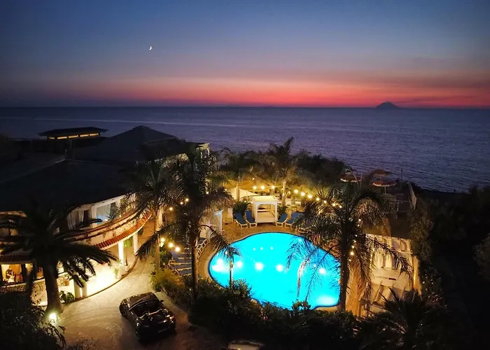 Hotel with view: Resort Rocca Di Vadaro - Beachfront Suites, Rooms & Apartments