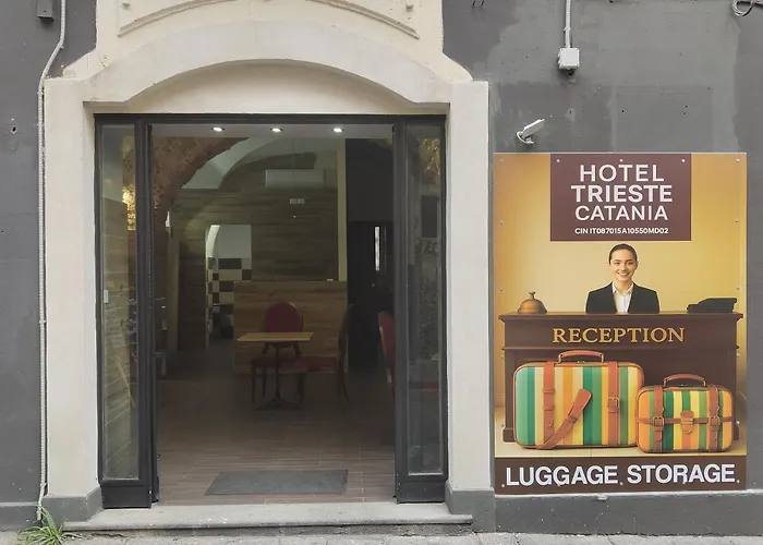 Hotel with view: Hotel Trieste