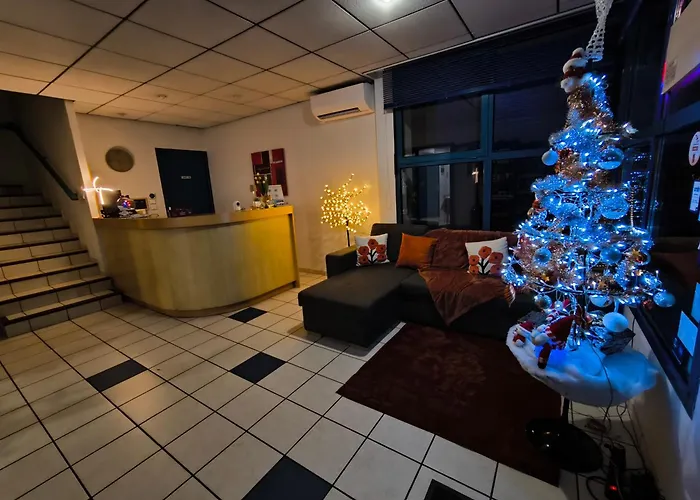 Hôtel Le Laury's-hôtel calme proche de Rodez avec parking privé gratuit