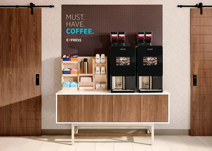 Holiday Inn Express & Suites - Olathe South By Ihg