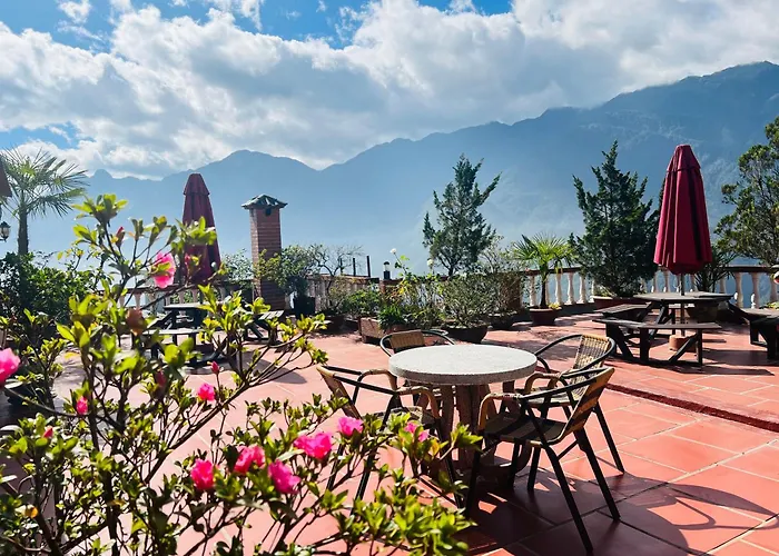 Cat Cat View Hotel