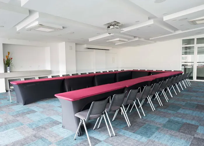 Hotel: Hotel Black Tower Premium