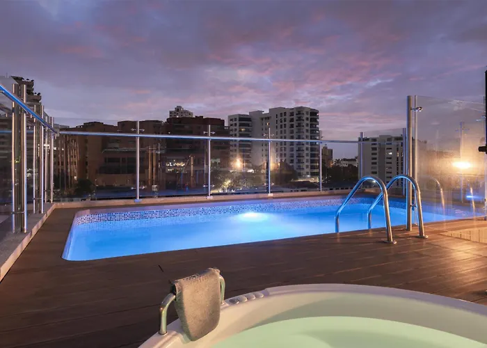 Hampton By Hilton Cali