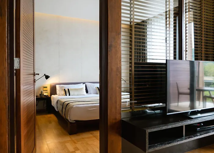 Atta Lakeside Resort Suite - Sha Plus Certified