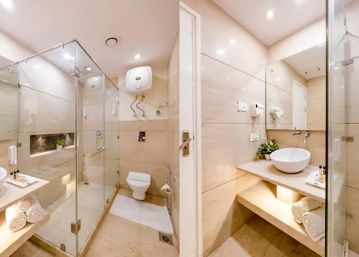 Hotel Picasso Prive Naraina Delhi - Couple Friendly Local Ids Accepted