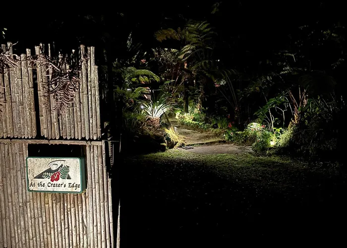 Guest house: At The Craters Edge (Adults Only)