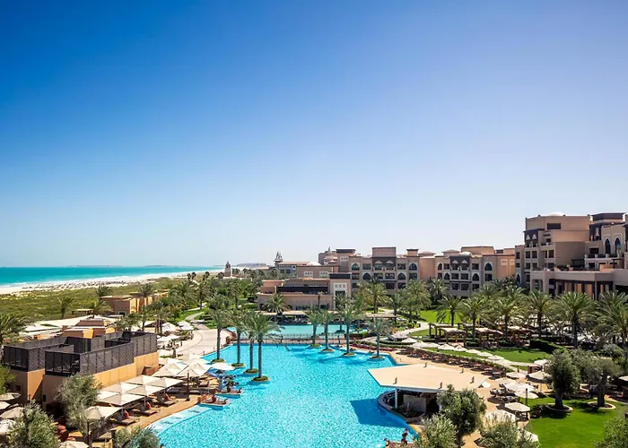 Saadiyat Rotana Resort And Villas