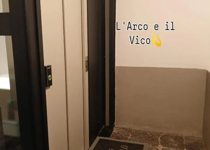 L'arco E Il Vico