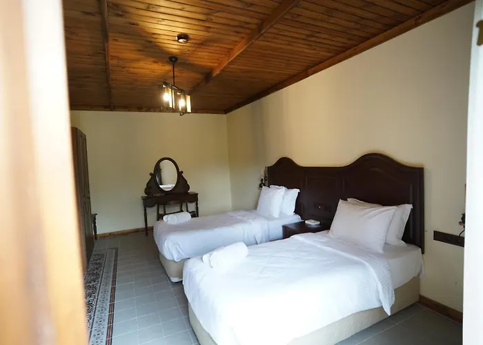 Foleya Mountain Resort Hotel & Villas