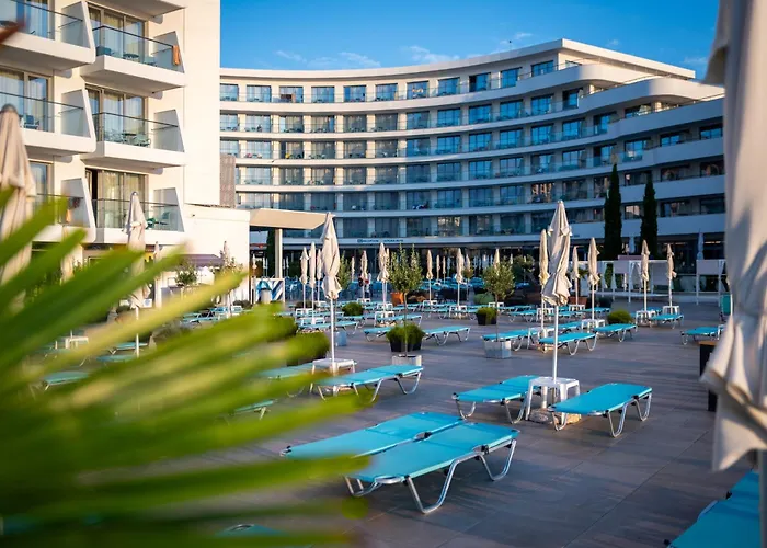 Astoria Hotel All Inclusive- Private Beach&Beach Club