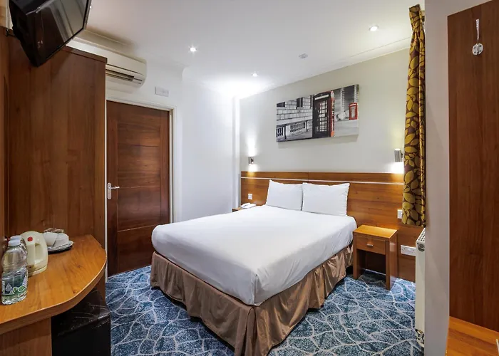 4-Sterne-Hotel: Queens Park Premier London Hyde Park