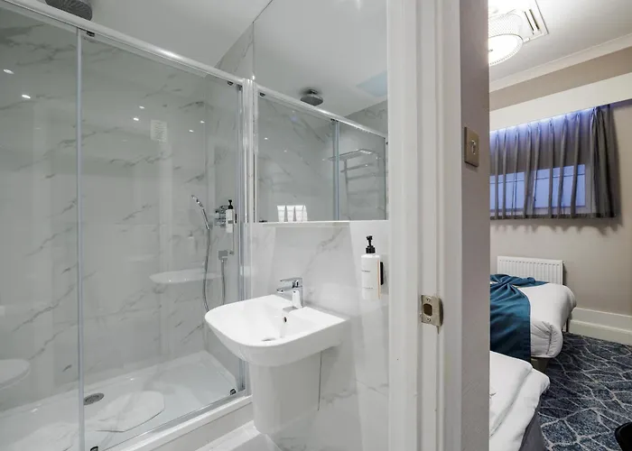 4-Sterne-Hotel: Queens Park Premier London Hyde Park