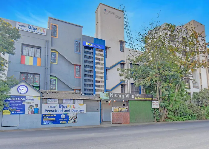 4 star hotel: Fabhotel Nisarg Villa
